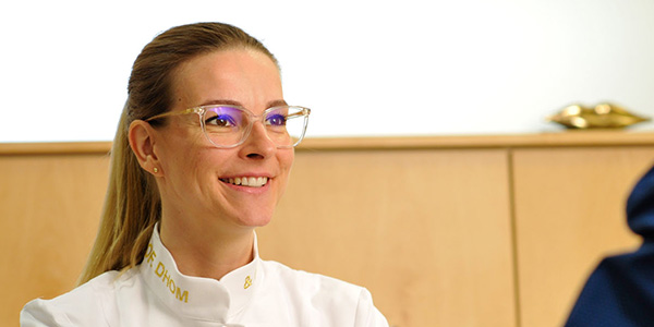 Rezeption Mitarbeiterin